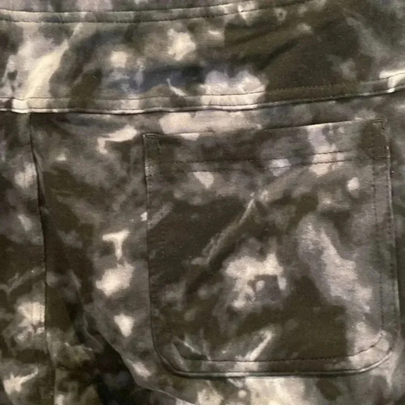 90 Degree   By Reflex Everyday mens shorts - Picture 4 of 8